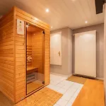 Maisonette-wohnung Mit See-& Bergblick, Sauna Daire *