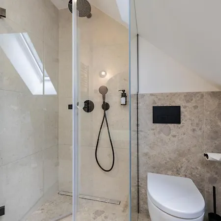 Maisonette-wohnung Mit See-& Bergblick, Sauna Lejlighed