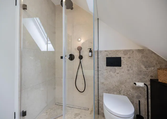 Maisonette-wohnung Mit See-& Bergblick, Sauna Appartamento